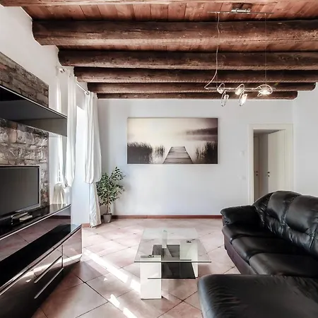 Cielo By Quokka 360 - In The Centre Of Apartment Como